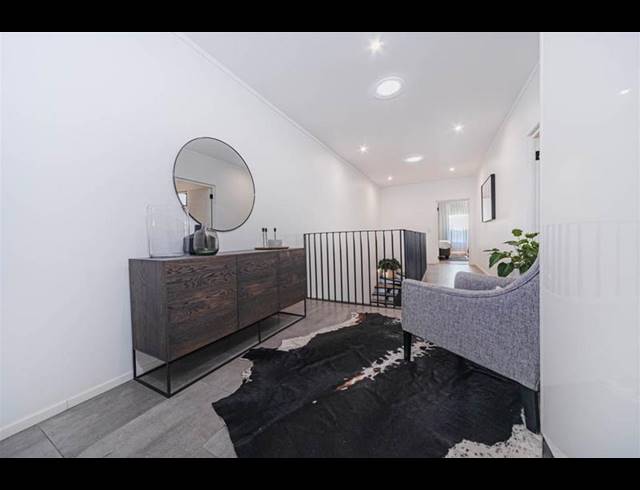 4 BEDROOM CLUSTER FOR SALE IN LYNNWOOD